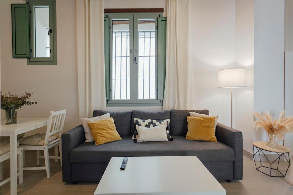 One&Lux Gran Poder - Centric&cozy apartment Séville Extérieur photo